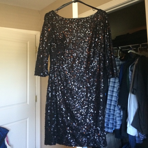 Jessica Howard sequence black dress