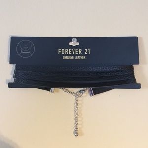 HP🎉 Leather Choker