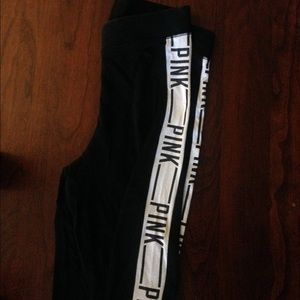 Vs logo trim capris
