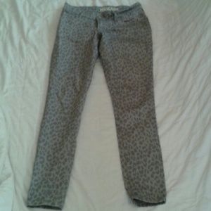 NWOT! Old Navy The Rockstar animal print skinnies
