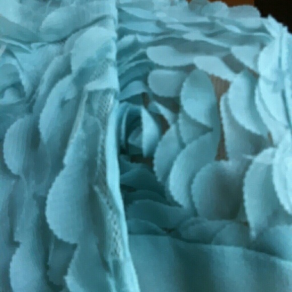 Top - Picture 2 of 3