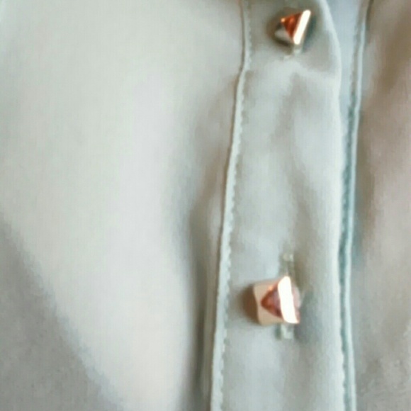 Top - Picture 3 of 3