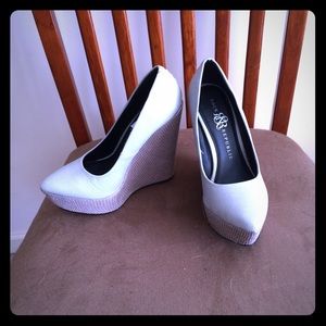 Rock republic grey wedge heels
