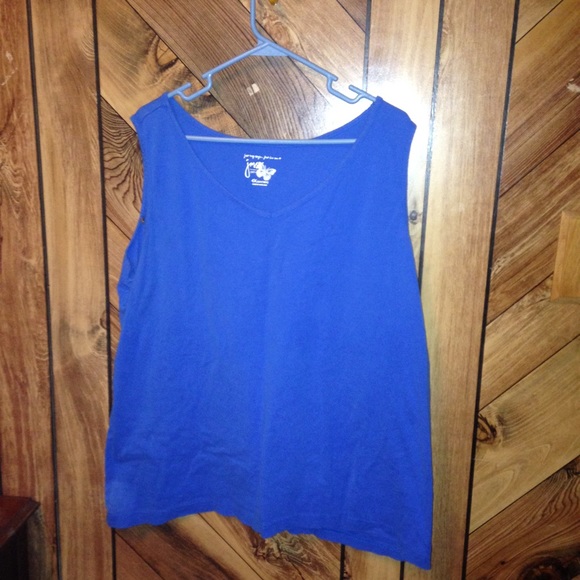 JUST MY SIZE 4x blue v neck tank top