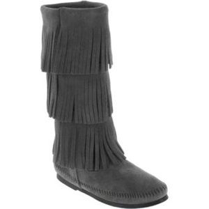 Minnetonka Moccasin Calf Hi 3 Layer Fringe Boot