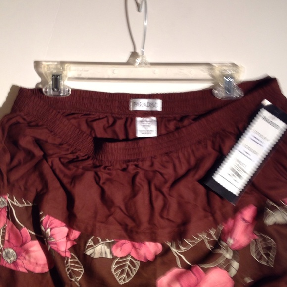 Paradiso long salsa skirt Brand New Beautiful. - Picture 2 of 4