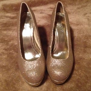 Gold glitter platform heels