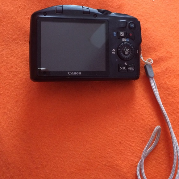 Canon camera - Picture 2 of 2