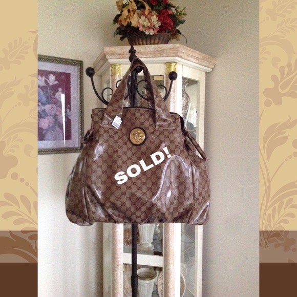 NWT AUTHENTIC GUCCI CRYSTAL HYSTERIA HANDBAG - LG.