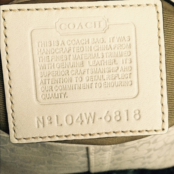 Coach bag!! 100% Authentic - Picture 2 of 3