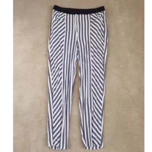 H&M 6 black and white striped trousers pants