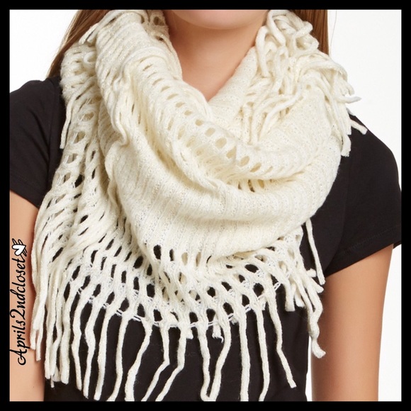 Steve Madden Accessories - STEVE MADDEN Ivory Infinity Scarf