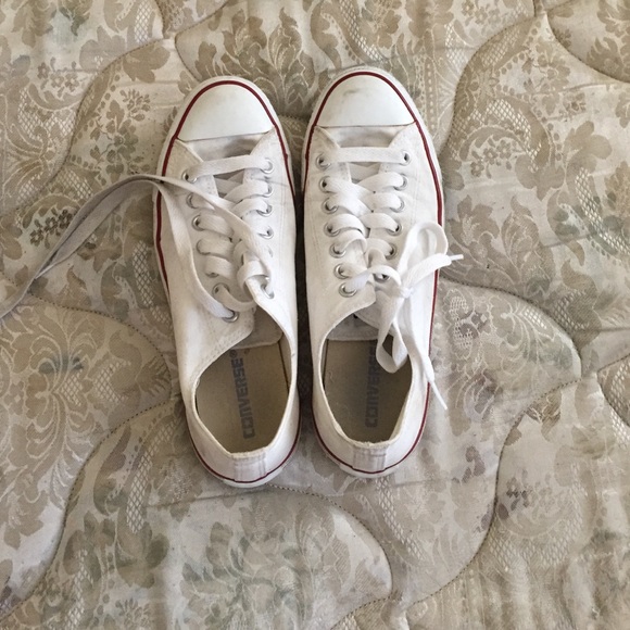 White converse sneakers