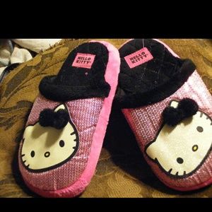 Hello Kitty house slippers