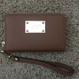 Authentic Michael Kors Wristlet