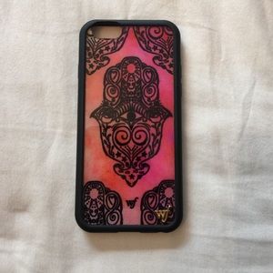 Wildflower Case iPhone 6: Hamsa