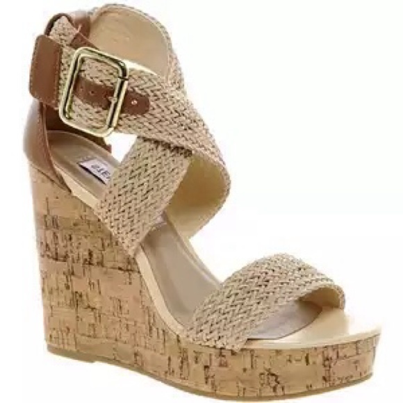 Cute BRAND NEW NEVER WORN STEVE MADDEN WEDGES!!!