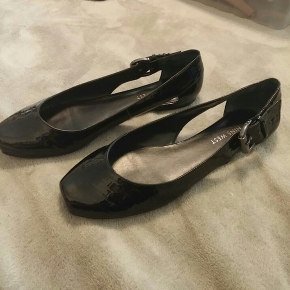 Nine West black flats