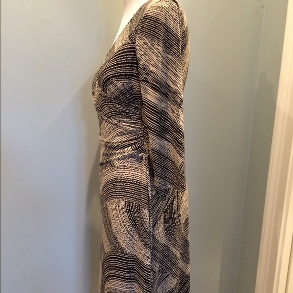 Side Rouched Dress - Picture 3 of 4