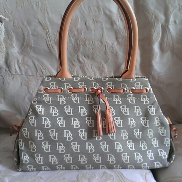 Dooney Bourke