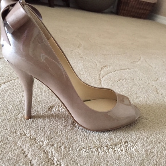 HP 🎉Enzo Angiolini Bowtie Heels - Picture 2 of 4