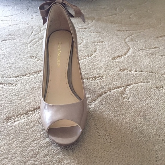 HP 🎉Enzo Angiolini Bowtie Heels - Picture 3 of 4