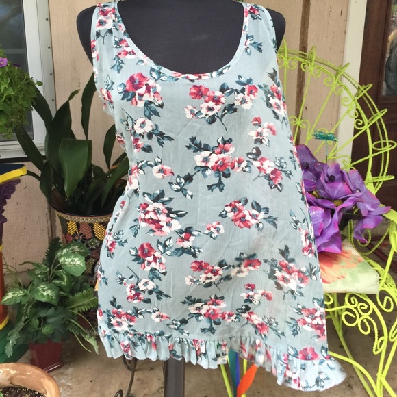 Top for layering