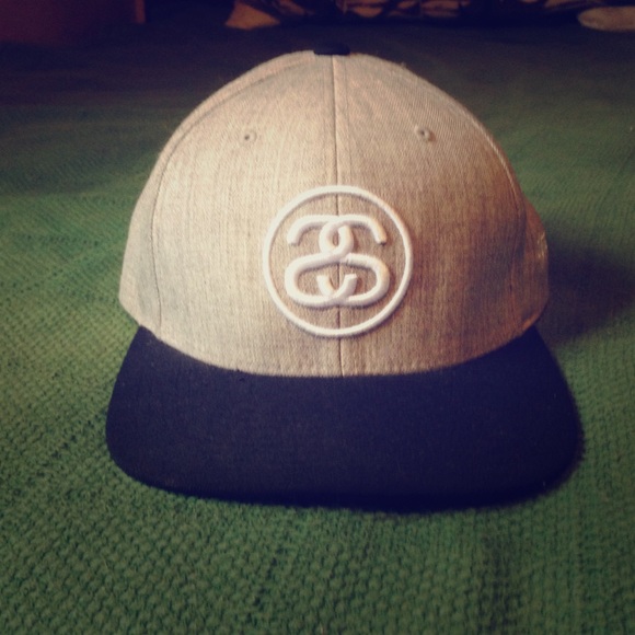 Stussy mens gray and black hat