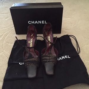 Authentic Chanel size 7