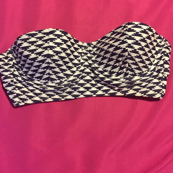 Bathing suit top - Picture 1 of 2