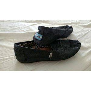 Glitter toms