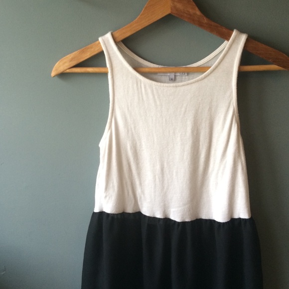 Urban Outfitters Tops - 🔴SOLD🔴 Peplum tank top