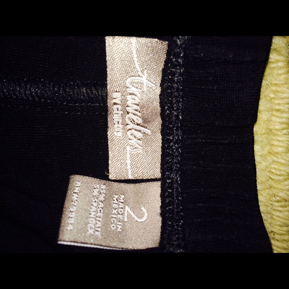 CHICOS Short - Picture 2 of 2