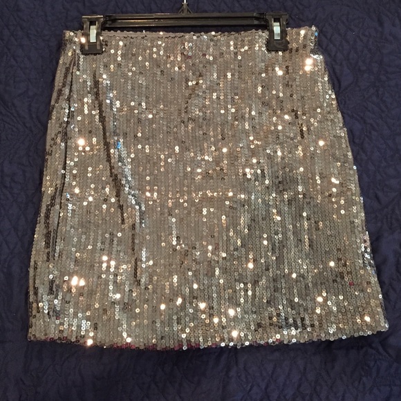 Gray sequin mini skirt