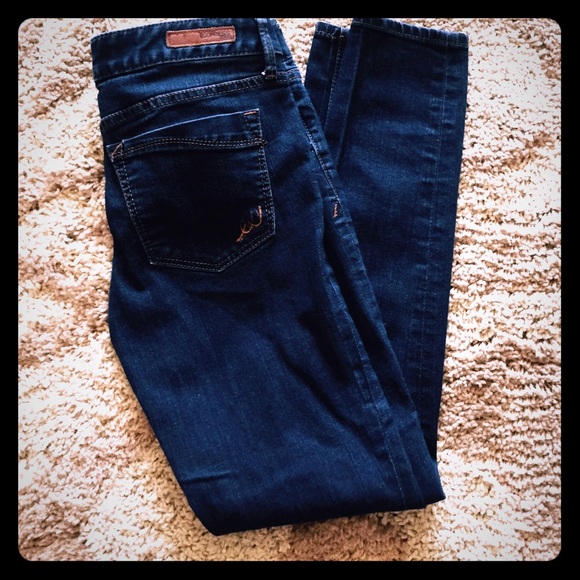 Express Cropped jeans! Super cute dark wash