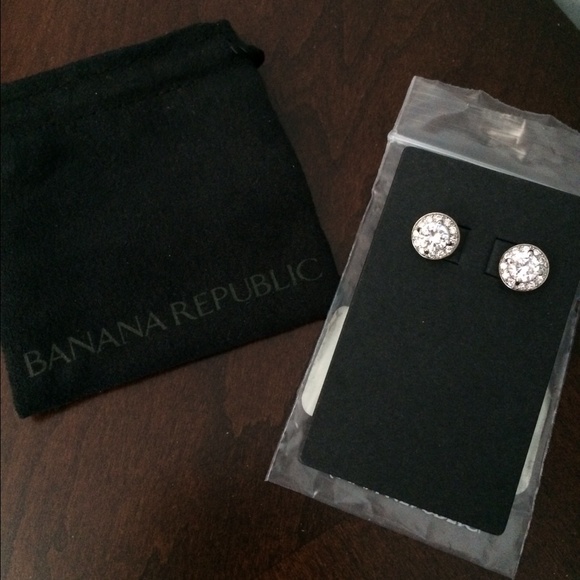 Banana Republic Jewelry - Banana Republic Vintage Earrings