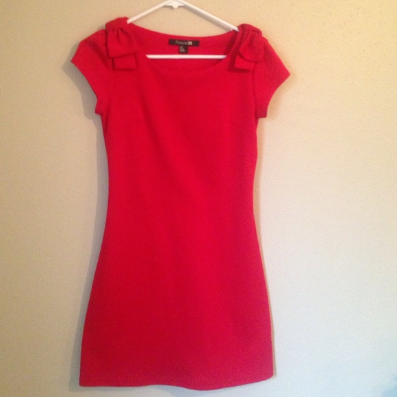 Bow sleeve red dress