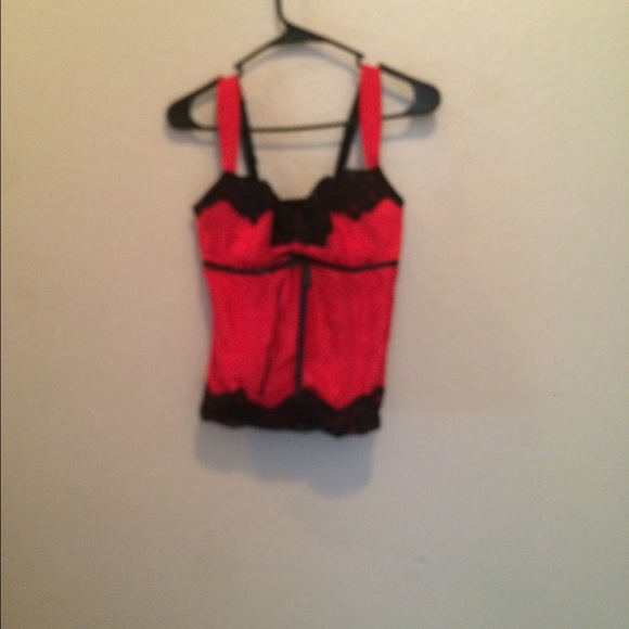 Red corset - Picture 3 of 3
