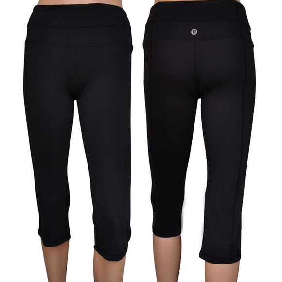 Lululemon Groove Crops