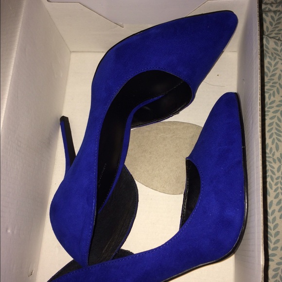 Royal Blue Pumps - Picture 2 of 2