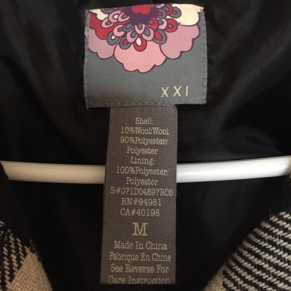 Forever 21 houndstooth 3/4 sleeve coat - Picture 3 of 3