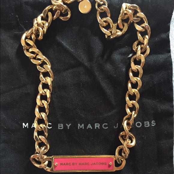 🎀Marc Jacobs Gold Necklace🎀READ DETAILS!
