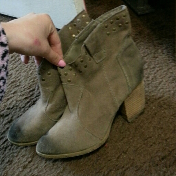 Steve Madden cowgirl booties