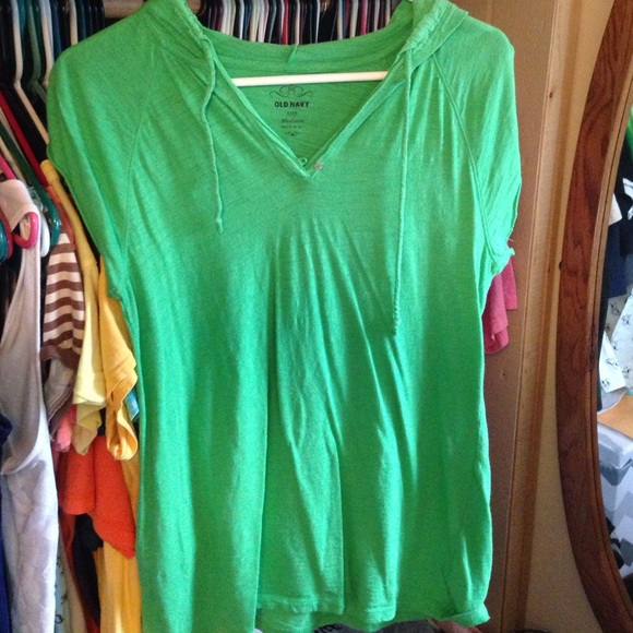 Old Navy short sleeve shirt