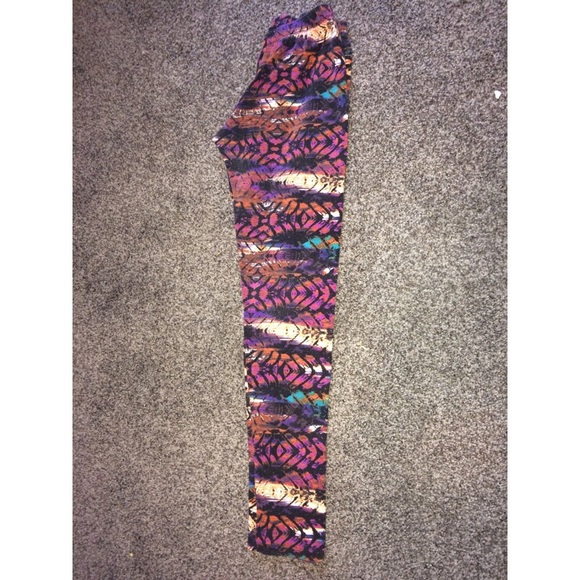 Printed leggings.🐯