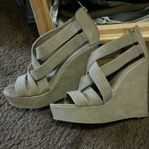 Brown wedges