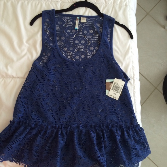 PacSun Tops - MAKE OFFERS! Skull top