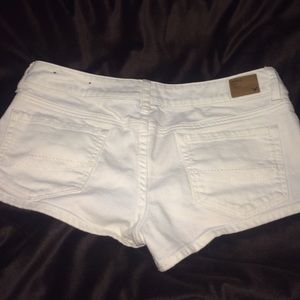 White American eagle shorts