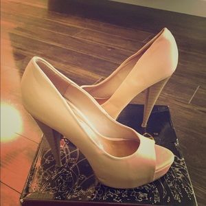 Gently used Blush Peep Toe Pumps