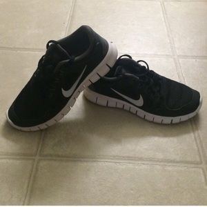 Nike free runs